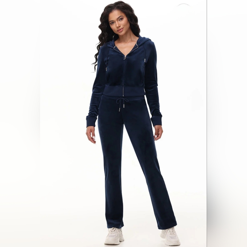 Juicy Couture Y2K Navy Blue Blingy Rhinestone Velour Tracksuit Size Large